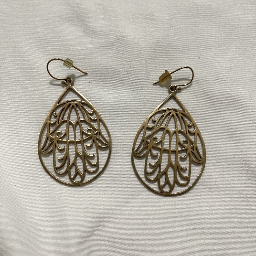 Satya earrings